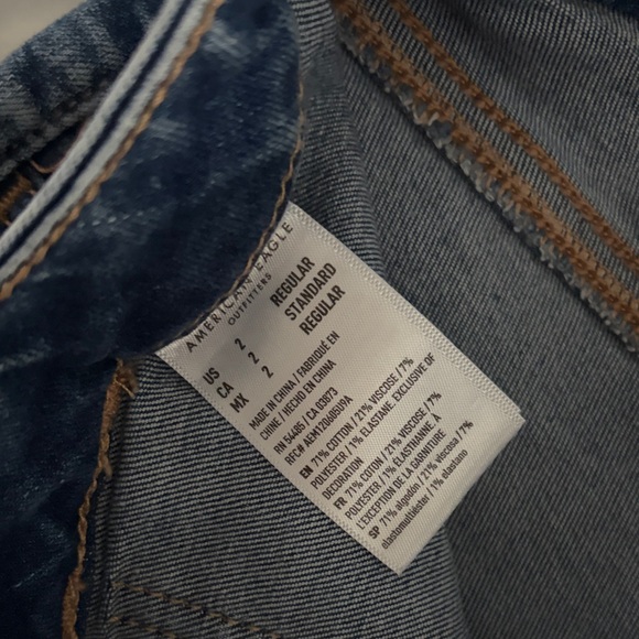 American Eagle Outfitters High Rise Blue Jeans - Picture 3 of 3